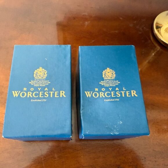 Set Of Two Royal Worcester Evesham Gold Porcelain King Size Egg Coddler England - Picture 12 of 15